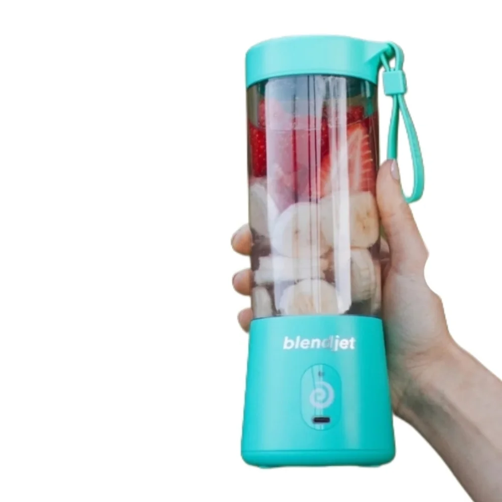 Blendjet Portable Blender in Mint/ Teal